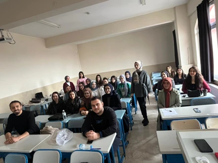 Dyt.Güzide Rümeysa ERDİM ile Mesleğe Giriş ve Deontoloji Dersi Kapsamında Söyleşi Etkinliği